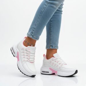 حذاء رياضي (Sneaker)