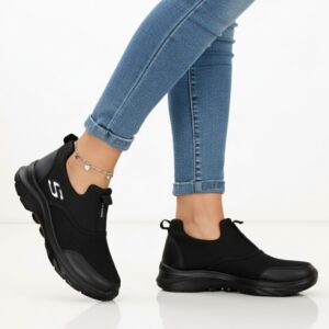 حذاء رياضي خفيف (Slip-on)