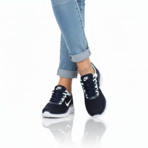 حذاء رياضي (NIKE)