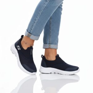 حذاء رياضي خفيف (Slip-on)